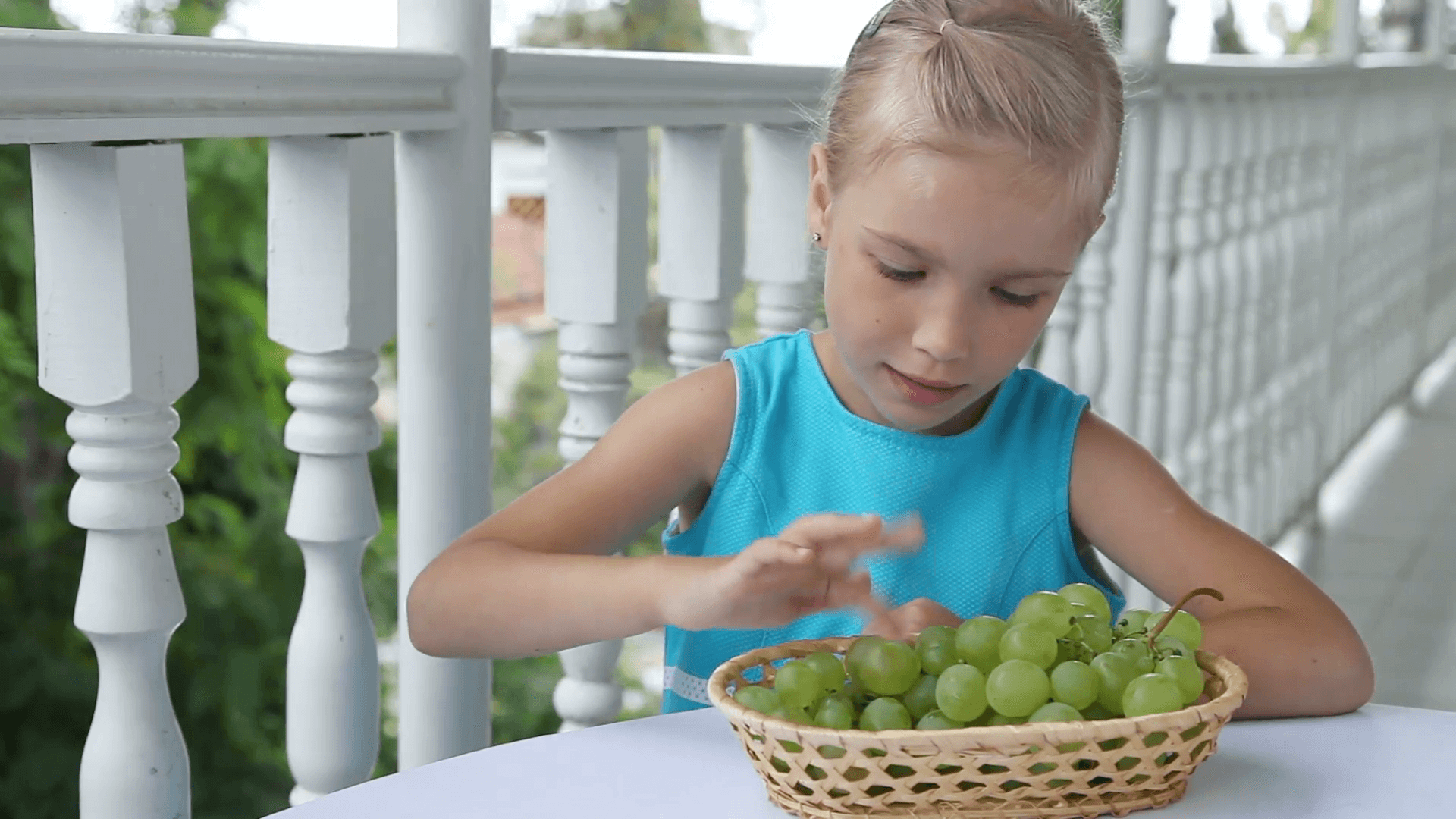 فوائد العنب للأطفال