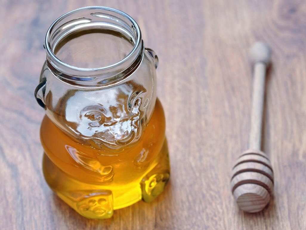 تعرفي على فوائد العسل للأطفال.. ومتي يمكنك تقديمه لطفلك؟