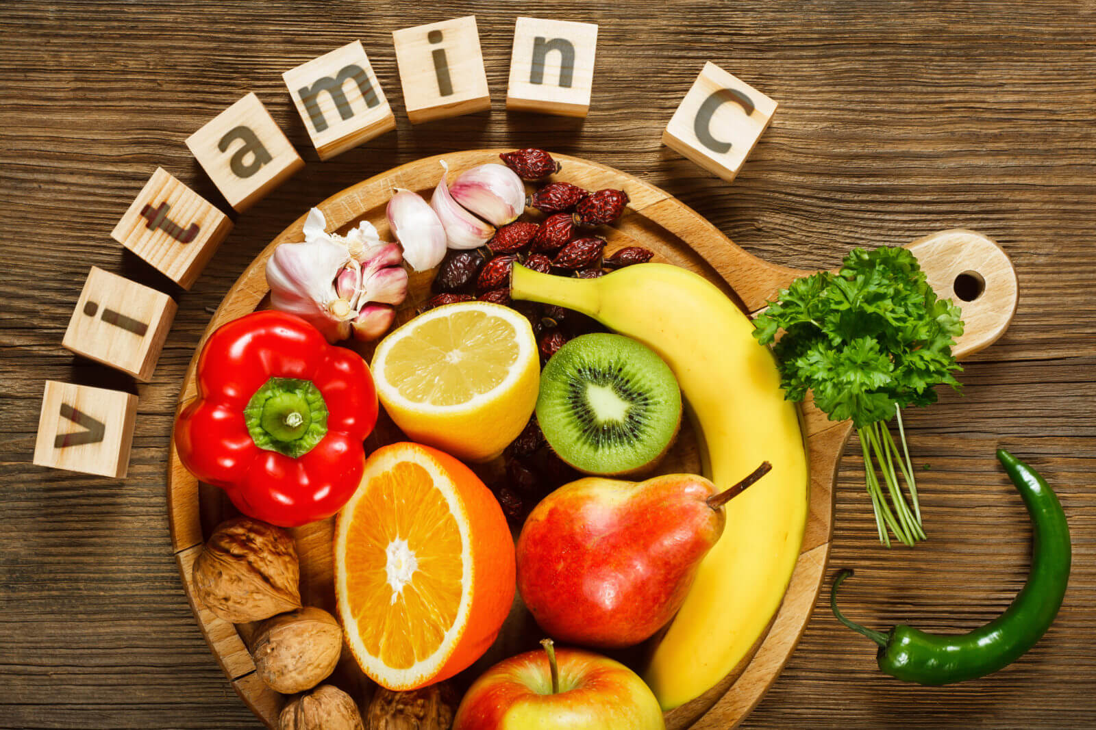 ما هي مصادر فيتامين C ؟