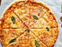 طريقة عمل البيتزا مارغريتا