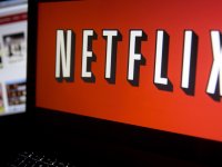 كيفية استخدام Netflix وخاصية Netflix Party مجانًا لمدة شهر