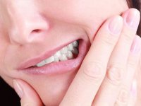 علاج حساسية الأسنان بعد التنظيف