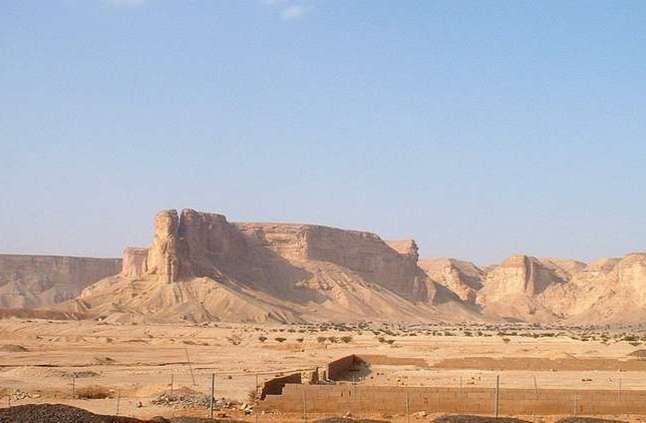 سمو جبل شبه طويق محمد الامير جبل طويق