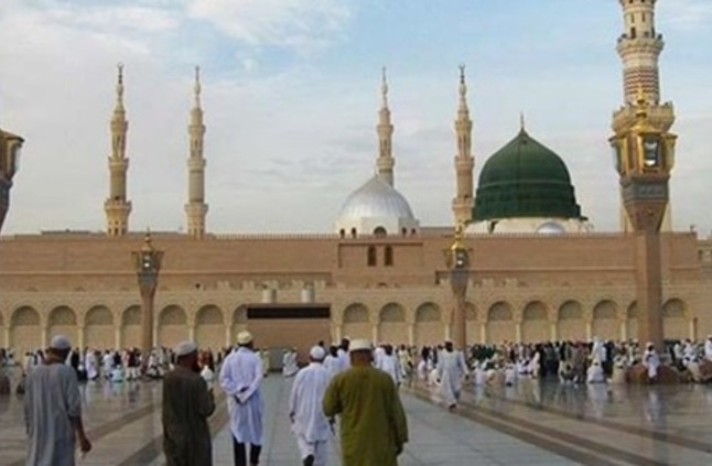 حكم دخول المسجد للحائض