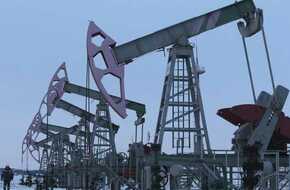 أسعار النفط تصل لأعلى مستوى منذ 7 سنوات.. التوترات الأمنية وأوميكرون وراء الارتفاع القياسي | المصري اليوم
