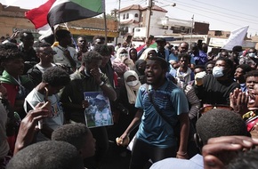 السودان.. مقتل متظاهر في ضاحية أم درمان غرب الخرطوم