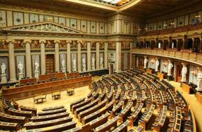 البرلمان النمساوي يصوت اليوم على إلزامية التطعيم ضد فيروس كورونا