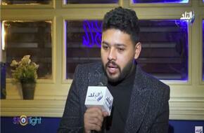محمد شاهين يكشف كواليس تسجيل أغنية «ملكة جمال الناس»| فيديو 
