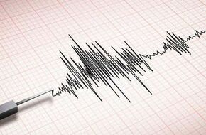 زلزال بقوة 6.1 درجة على مقياس ريختر يضرب وسط إندونيسيا