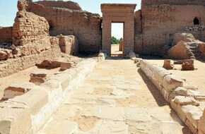 معبد «الزيان» بالخارجة.. ملتقى طريقى التجارة بجنوب مصر قديمًا | المصري اليوم