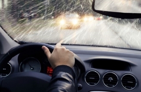 أهم 8 نصائح لقيادة السيارة بأمان خلال الشتاء.. إنقذ نفسك وغيرك من الموت