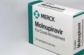 يقلل خطر الإصابة بنسبة 50%.. 11 معلومة عن عقار مولونوبيرافير المضاد لكورونا
