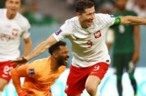 ليفاندوفسكي يقود بولندا للفوز على السعودية بثنائية فى كأس العالم 2022 - صوت الأمة