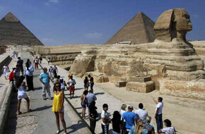 السياحة تطلق حملة للترويج السياحي لمصر في الصيف