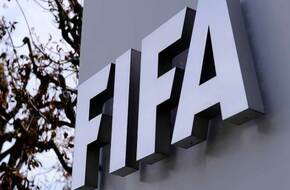 الفيفا يكشف عن تكنولوجيا جديدة لكشف حالات التسلل في كأس العالم 2022