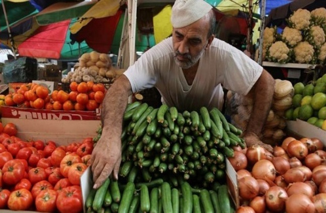 أسعار الخضروات والفاكهة اليوم الأربعاء 17 أغسطس | يلا بيزنس