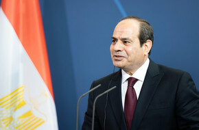 السيسي: لن نسمح لأحد برفع السلاح في أي جزء من أرض مصر