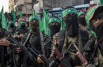 «القاهرة الإخبارية»: حماس تؤكد أن وقف إطلاق النار والانسحاب من غزة مطلب أساسي