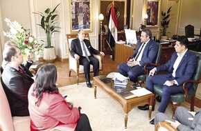 وزير التجارة: دراسة لتوطين صناعة المنتجات الصحية محليًا | المصري اليوم