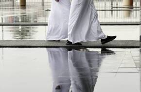 الإمارات.. أمطار غزيرة وسيول والداخلية تحذر المواطنين (فيديوهات)