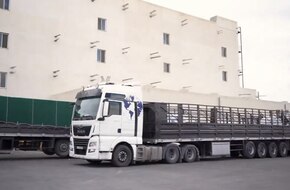 قافلة من 75 شاحنة.. الأردن يرسل مساعدات إنسانية جديدة إلى غزة (فيديو)