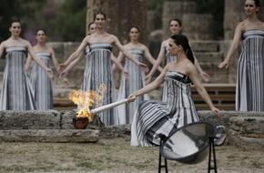 إيقاد شعلة دورة ألعاب باريس 2024 في أولمبيا القديمة باليونان | الرياضة | الصباح العربي