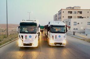 الأردن يسيّر 75 شاحنة مساعدات غذائية جديدة إلى قطاع غزة