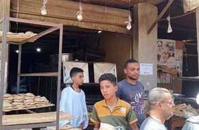 حملات على مخابز فرشوط لخفض أسعار الخبز السياحي | المصري اليوم