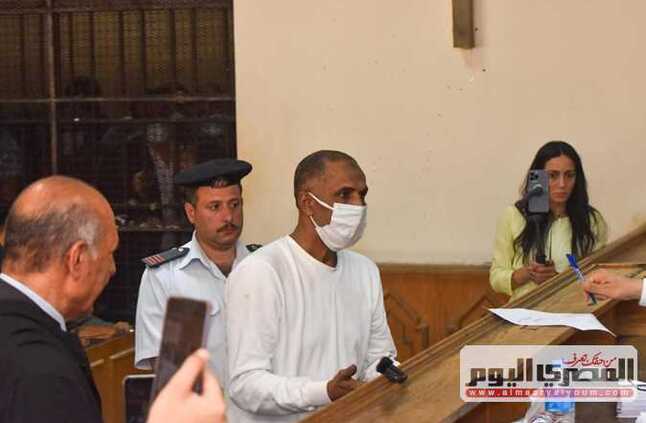 المتهم الأول في «الرشوة الكبرى» fالجمارك: «أعطيت أحد المتهمين 50 آلف حنية» | المصري اليوم