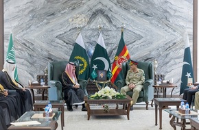السعودية وباكستان تبحثان تكثيف التعاون الأمني والاستراتيجي
