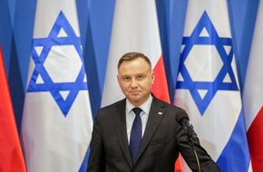 توسك: لا بد أن تحسن بولندا دفاعاتها الجوية لتكون آمنة بقدر إسرائيل
