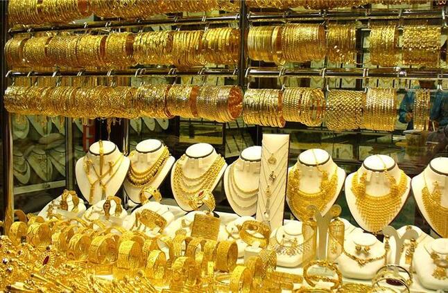 اسعار الذهب اليوم | الاربعاء 17-4-2024 بمصر انخفاض أسعار الذهب في مصر حيث سجل عيار 21 متوسط 3260 جنيه