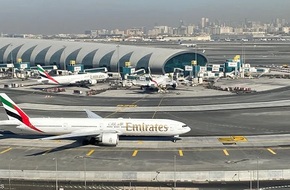 تعليق الرحلات الجوية في مطار دبي بسبب الأمطار وسوء الأحوال الجوية
