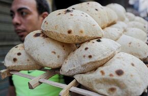 «برلماني» يطالب بالرقابة على المخابز لتفعيل قرار تخفيض أسعار الخبز السياحي | أهل مصر