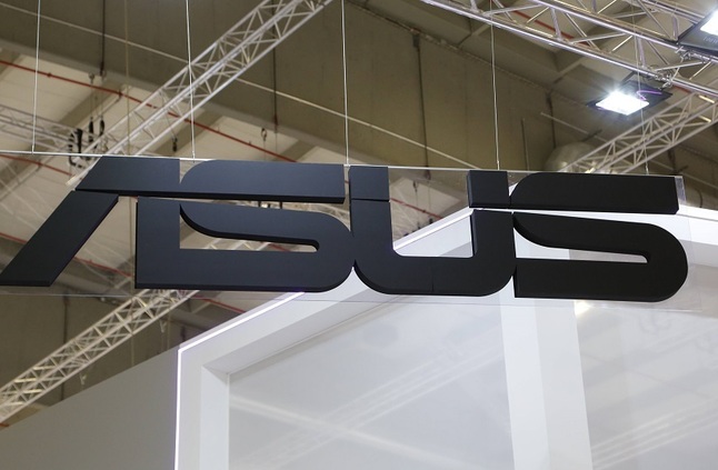 Asus تطلق حاسبا بمواصفات مميزة للمصممين ومحبي الألعاب (فيديو)
