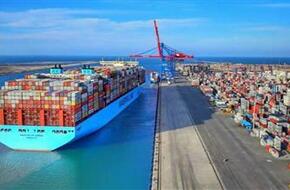 تداول 34 سفينة للحاويات والبضائع العامة بـ ميناء دمياط