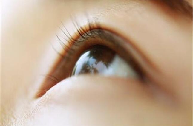 5 طرق سهلة لحماية صحة عينك كل يوم 