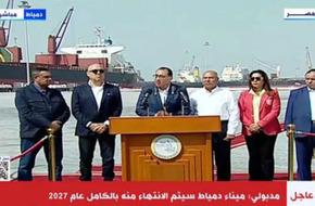 رئيس الوزراء يتابع إجراءات شحن البضائع المخصصة للتصدير من ميناء دمياط
