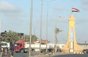إدخال 311 شاحنة مساعدات من معبري رفح وكرم أبو سالم إلى قطاع غزة