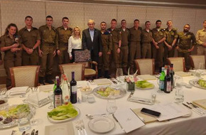 غضب في دولة الاحتلال الإسرائيلي بسبب صورة زوجة نتنياهو في عيد الفصح