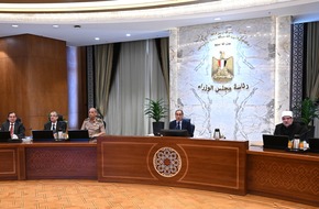رئيس الوزراء يُهنئ السيسي بمُناسبة ذكرى عيد تحرير سيناء 