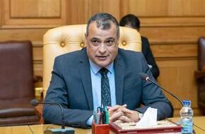وزير الإنتاج الحربي يفتتح مركز إدارة الأزمات بمقر الوزارة في العاصمة الإدارية