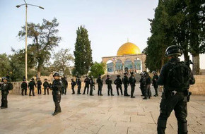 «القاهرة الإخبارية»: مستوطنون إسرائيليون يقتحمون المسجد الأقصى في ثالث أيام عيد الفصح