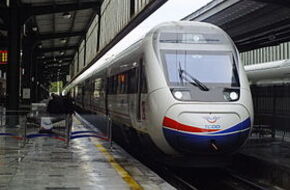 الحكم بسجن مسئولين بهيئة السكة الحديد التركية بشأن حادث وقع في 2018