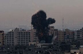 استشهاد 3 فلسطينيين في غارات للاحتلال الإسرائيلي على شرق ووسط غزة