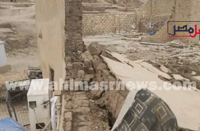 انهيار جزء من مصنع في الدير البحري غرب الأقصر نتيجة سوء الأحوال الجوية  | أهل مصر