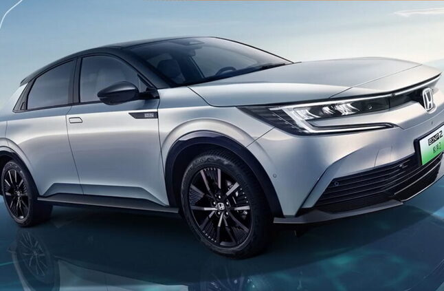 هوندا تكشف عن سيارتين كروس أوفر جديدتين في معرض بكين للسيارات 2024