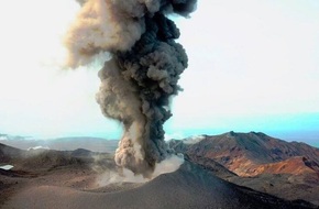 ثوران بركان إيبيكو في جزر الكوريل