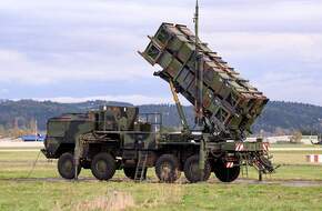 قسرياً.. إسبانيا تنقل إلى أوكرانيا صواريخ باتريوت