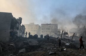 العدوان مستمر.. شهداء وجرحى في قصف إسرائيلي على وسط قطاع غزة